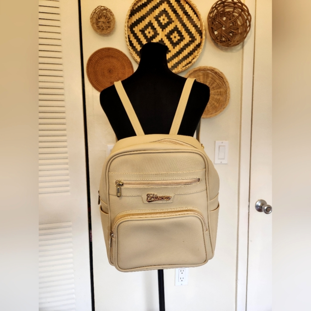 Elegant Cream Women’s Backpack with Gold Accents - Picture 4 of 9